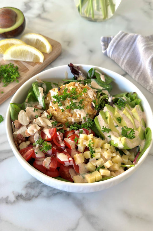 Crab Cake Salad with Creamy Remoulade Dressing