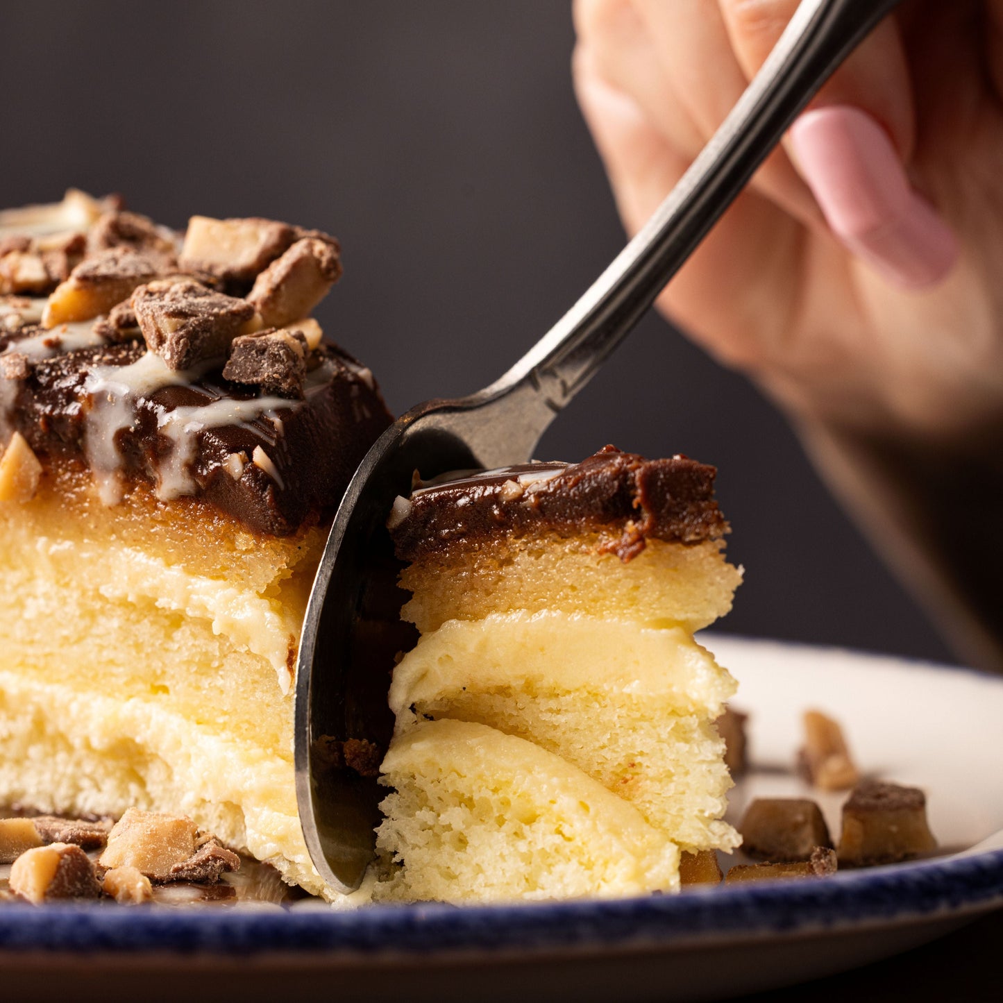 Boston Cream Pie - 4 Slices